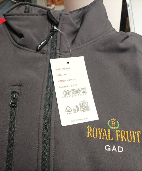 giubbotto con ricamo personalizzato